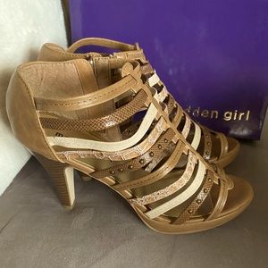 Steve Madden strapped heels- never been worn. Size 9 1/2.